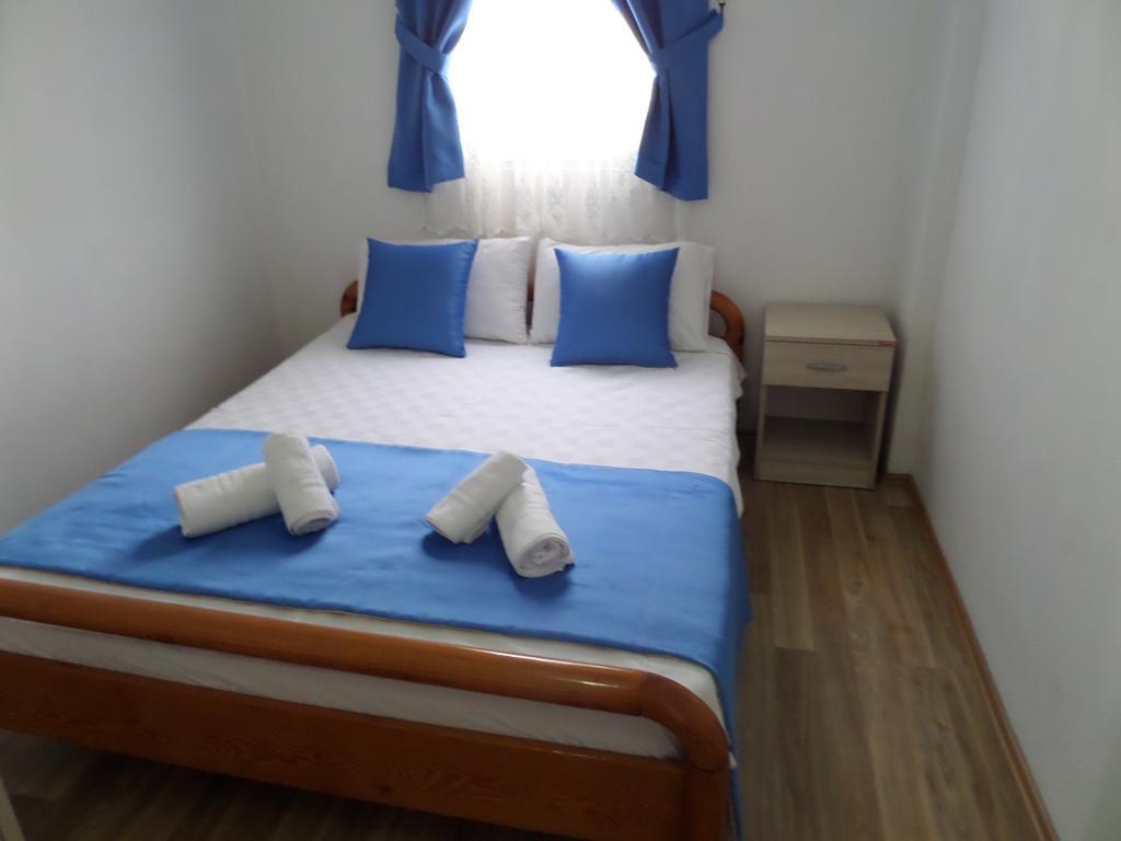 Apart Turgutreis Rom bilde